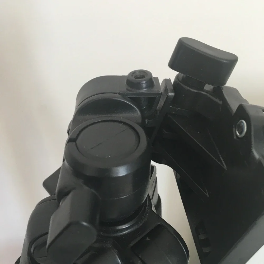 Xit XT60TRB 60-Inch Pro Series Full Size Camera/Video Tripod Missing 1 Screw‎